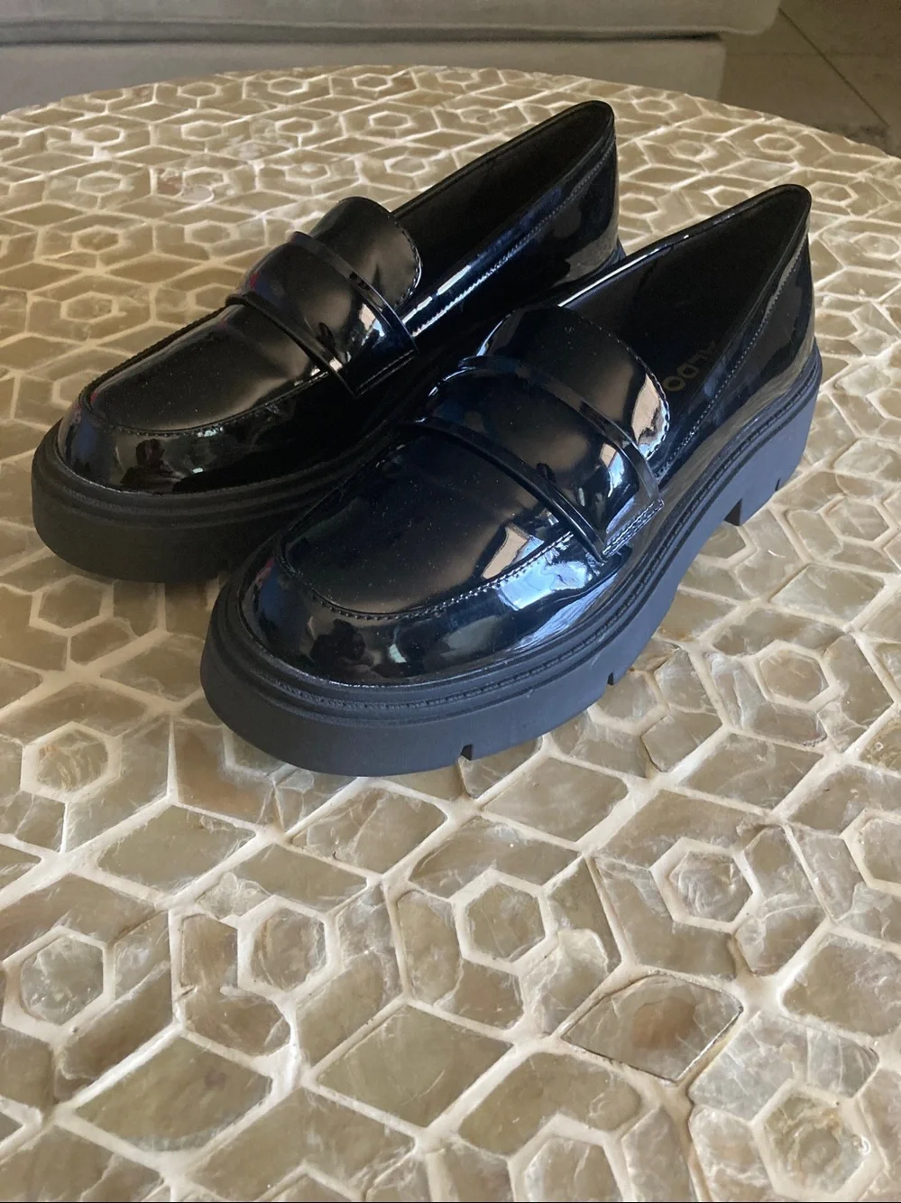 Aldo Meshki lug-sole vegan-patent leather platform loafer (7.5) in black - Picture 6 of 11